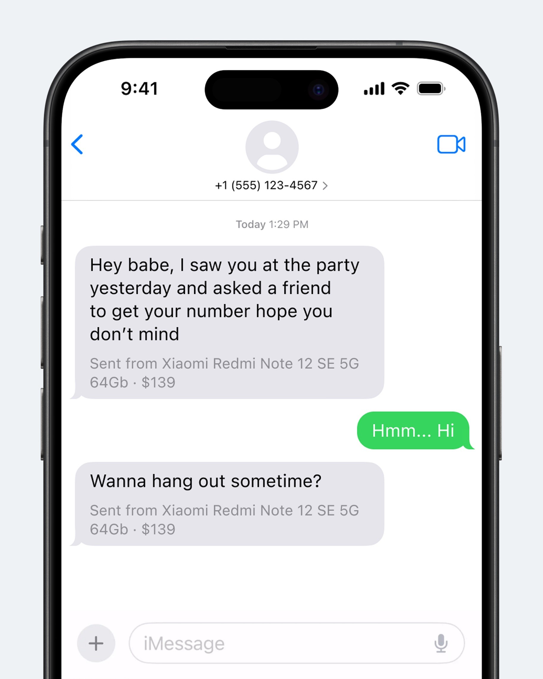 Концепт: чат Apple Messages с отображением модели и стоимости телефона отправителя